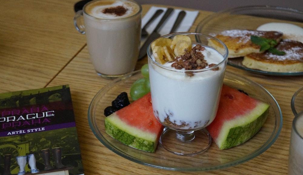 Hotel The Icon & Lounge 4*